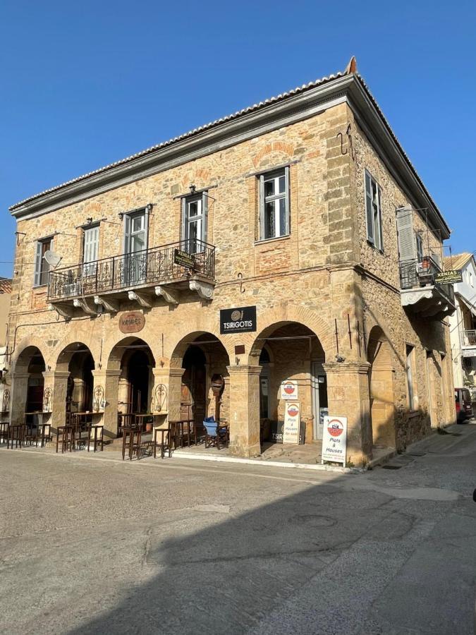 Xenias Rooms Apartments Koroni  Exterior photo