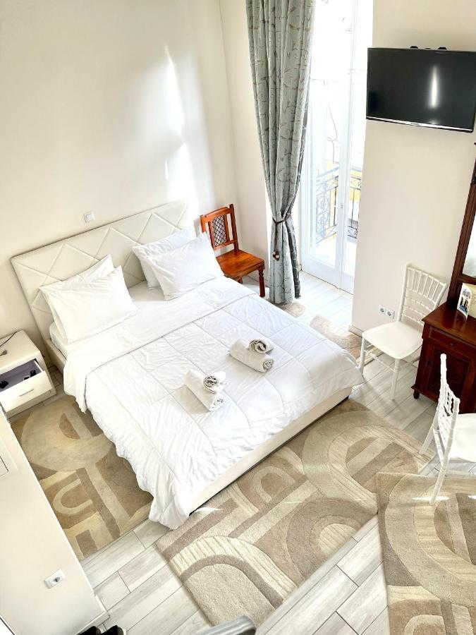 Xenias Rooms Apartments Koroni  Exterior photo